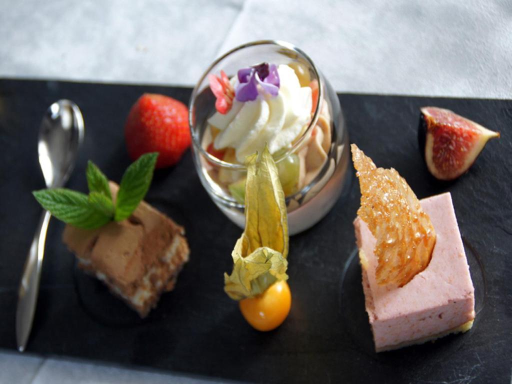 Hotel Restaurant Perle Des Vosges 穆巴赫索蒙斯特 外观 照片