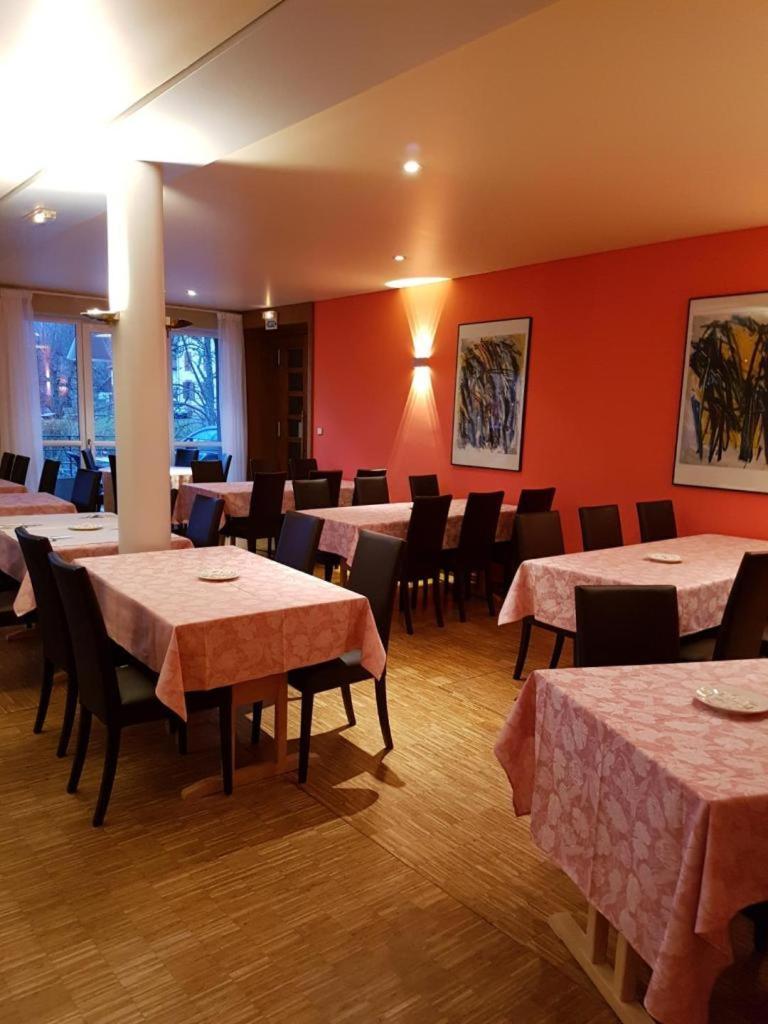 Hotel Restaurant Perle Des Vosges 穆巴赫索蒙斯特 外观 照片